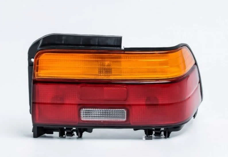ARKA SAĞ STOP LAMBASI TOYOTA COROLLA AE101 1993-1997 (DEPO)