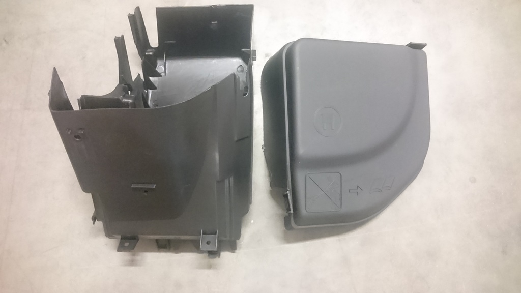 CITROEN C4 PEUGEOT 307 308 5008 - SIGORTA KUTU KAPAĞI ALT ÜST SET