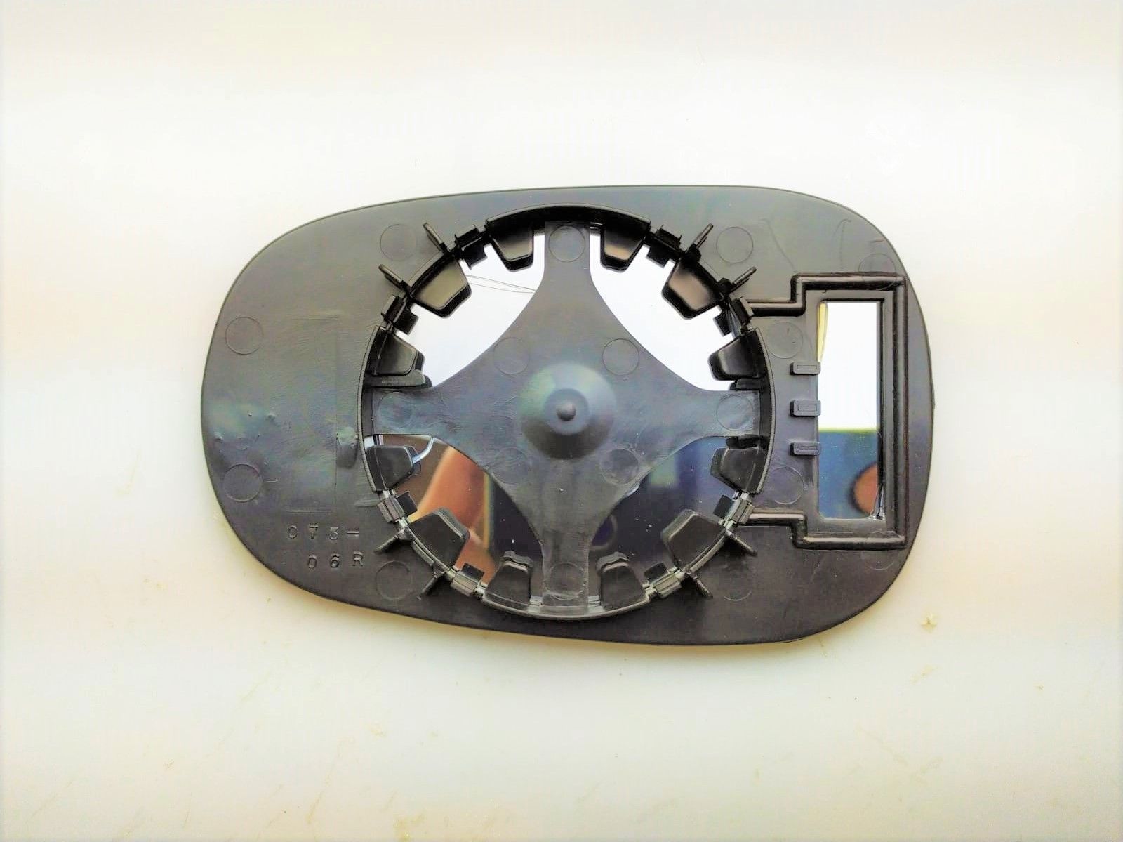 DIŞ DİKİZ AYNA CAMI RENAULT MEGANE CLİO 1998-2005 SAĞ