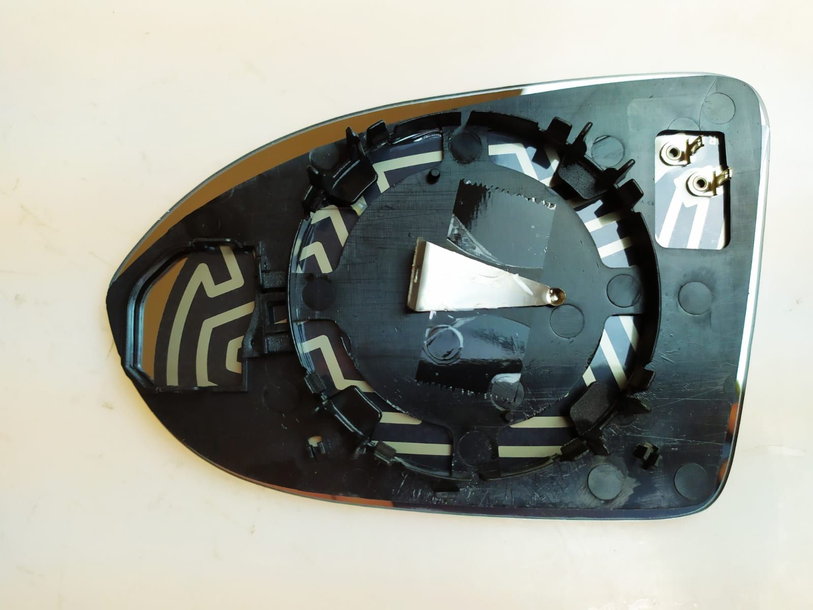 DIŞ DİKİZ AYNA CAMI VW PASSAT ARTEON 2015-ISITMALI SAĞ