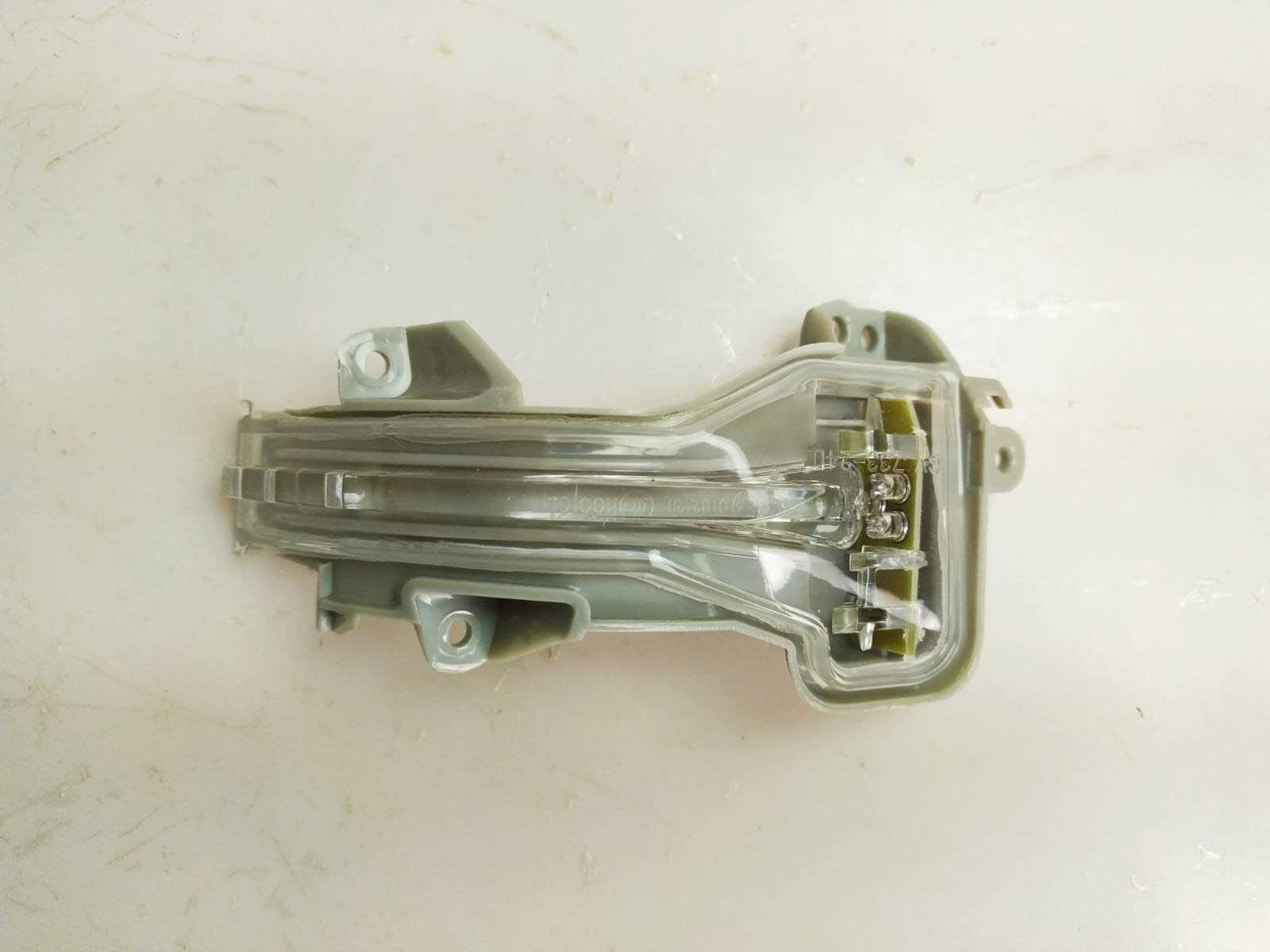 DIŞ DİKİZ AYNA SİNYALİ HONDA CRV 2013-SAĞ