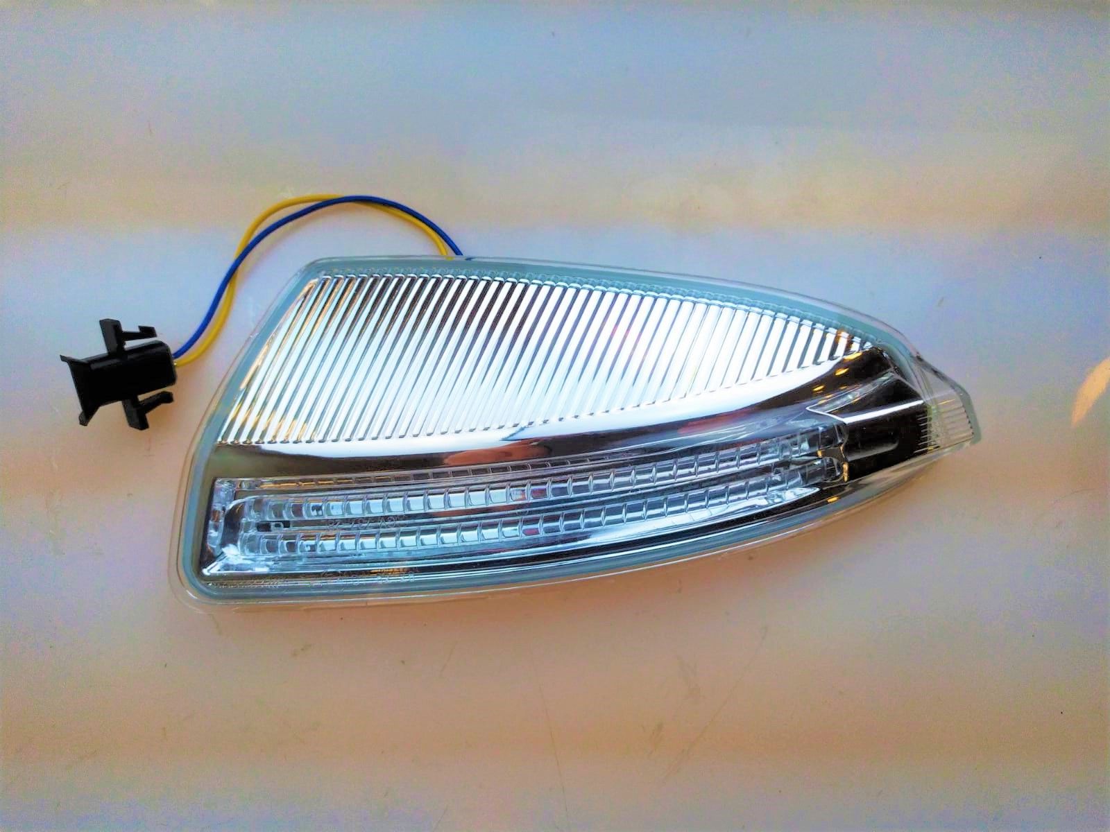 DIŞ DİKİZ AYNA SİNYALİ MERCEDES VIANO W204 2011-2014 SOL