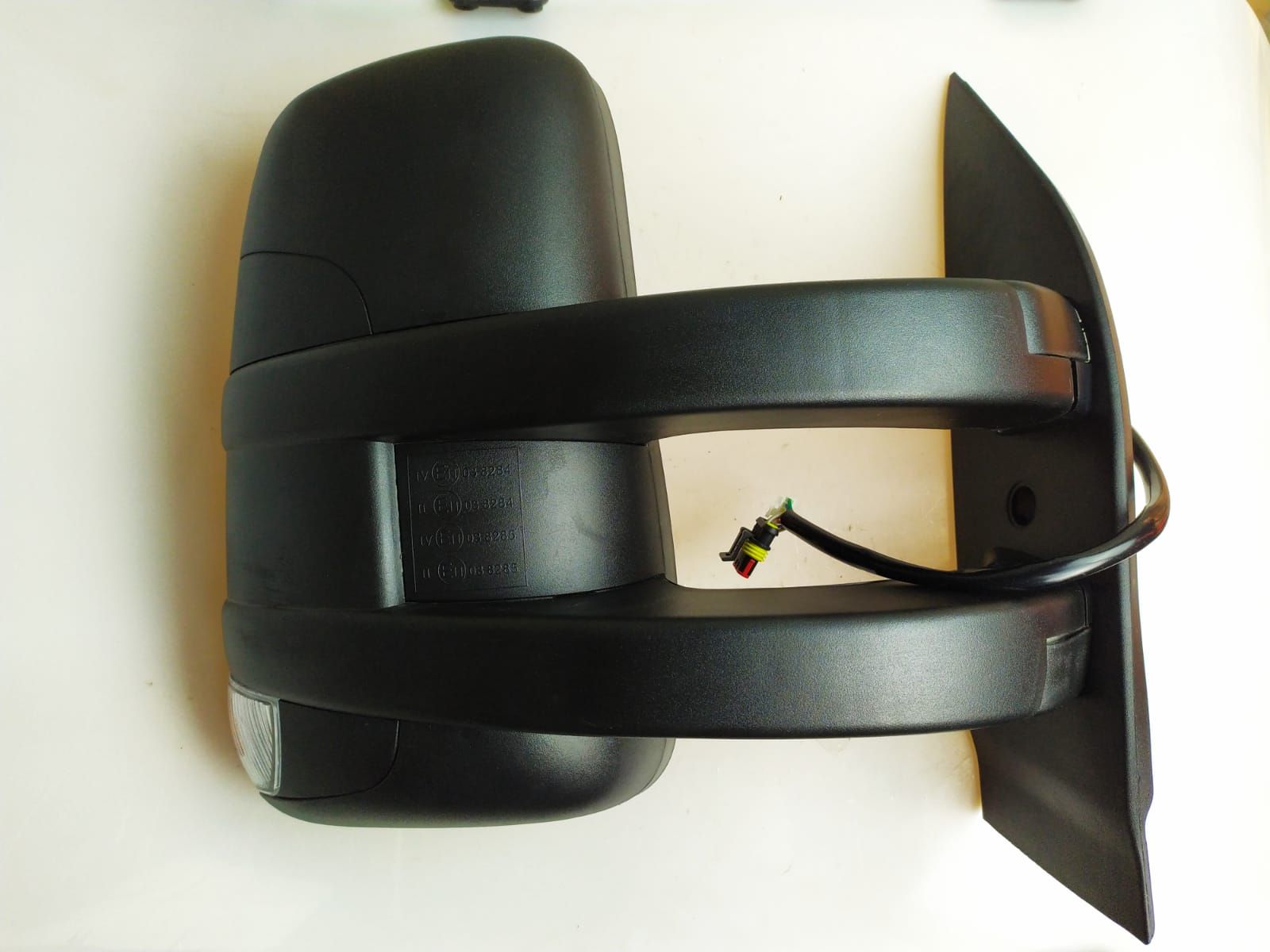 DIŞ DİKİZ AYNASI  IVECO DAILY 2015-ELK ISITMALI SİN UZUN KOL SAĞ