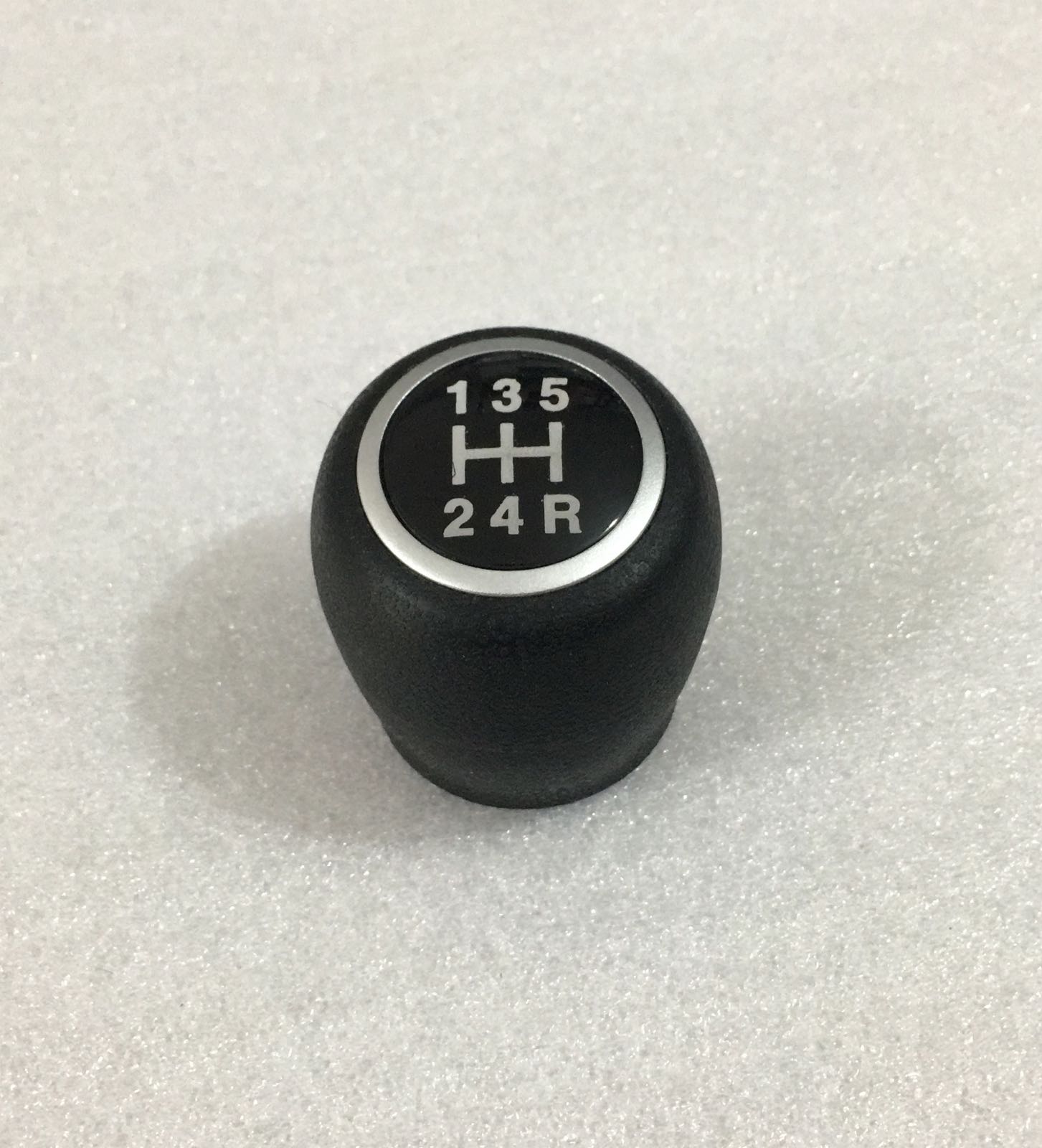 FIAT PUNTO - LINEA  ACTIVE  / VİTES TOPUZU KROM KAPAK 5 İLERİ