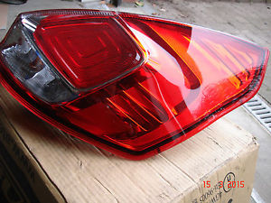 FORD FİESTA 2013-2016 / ARKA SAĞ STOP LAMBASI (ORJİNAL)