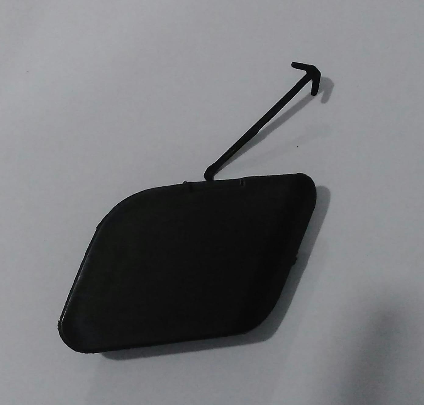 HONDA CIVIC 2012-2013 / ÖN TAMPON ÇEKİ DEMİR KAPAĞI