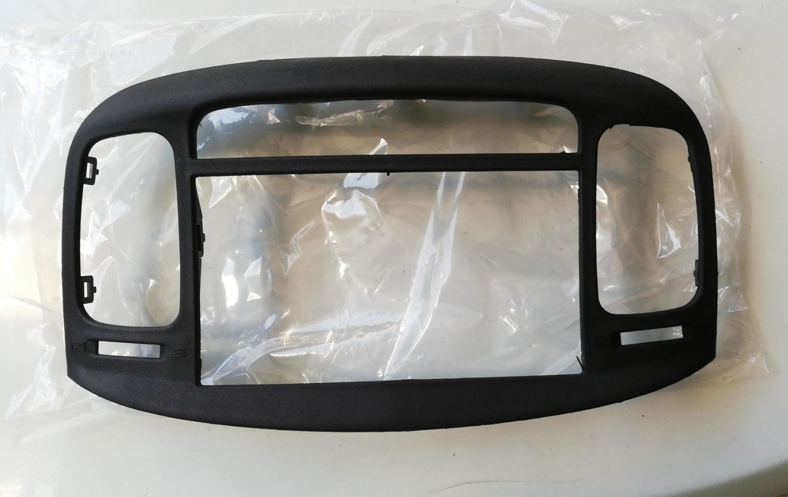 HYUNDAI ACCENT ERA 2006-2011 / GÖGÜS TEYP ÇERÇEVESİ