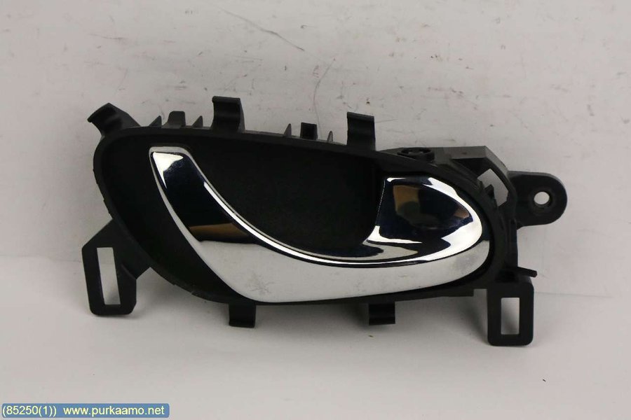 NISSAN QASHQAI J11 2013-2018 / SAĞ KAPI İÇ AÇMA KOLU