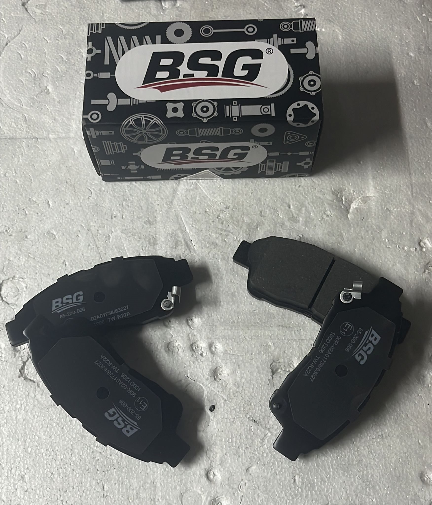 ÖN FREN BALATASI TOYOTA COROLLA 1992-2000 ENJEKSİYONLU ( BSG )