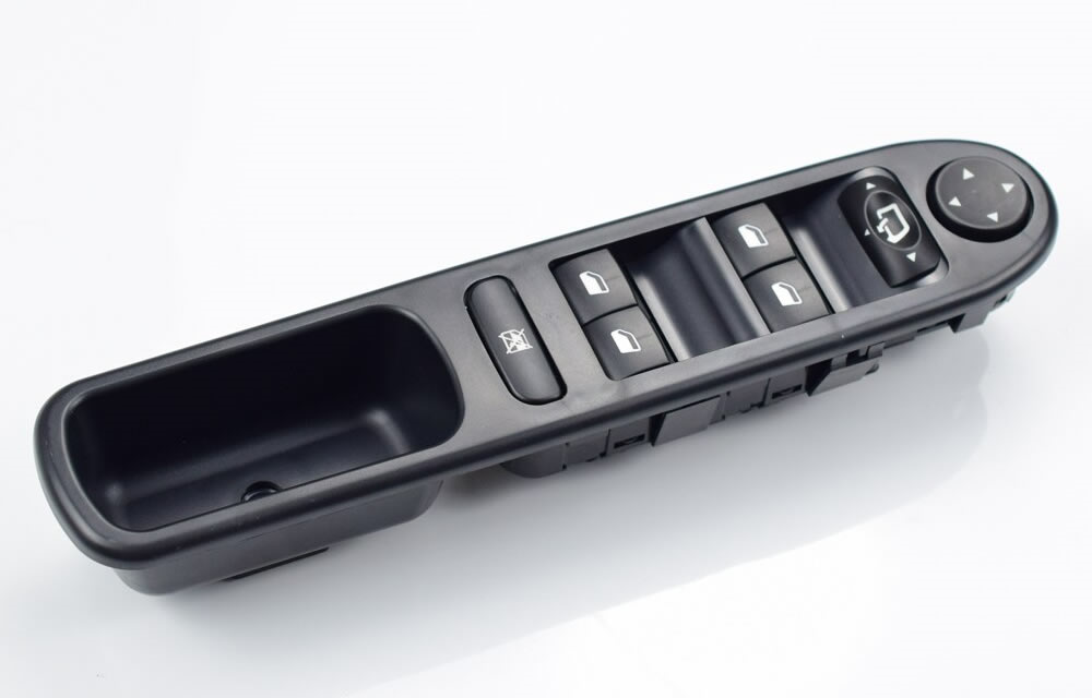 ÖN SOL 4LÜ CAM AÇMA KAPAMA DÜĞMESİ AYNA KATLAMALI PEUGEOT 307