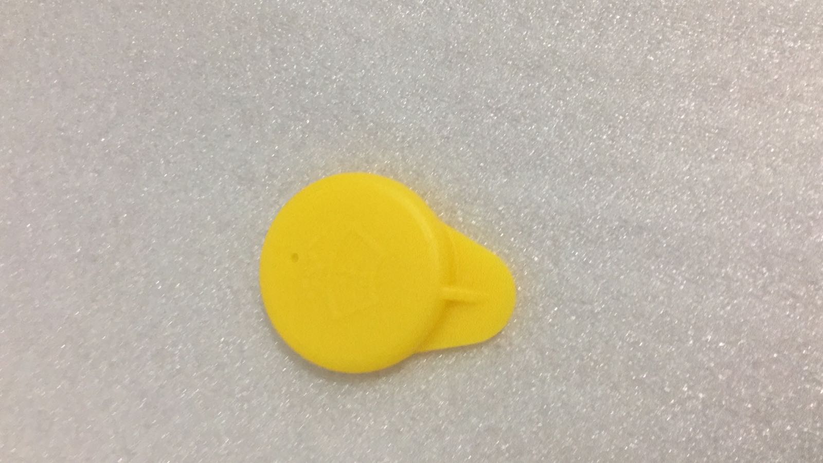 OPEL VECTRA B KASA  / CAM SUYU DEPO SU DOLUM KAPAĞI