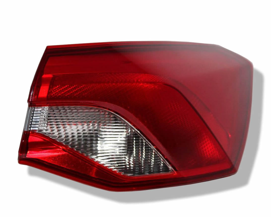 SAĞ DIŞ STOP LAMBASI FORD FOCUS SEDAN 2018-2022 ARASI (DEPO)