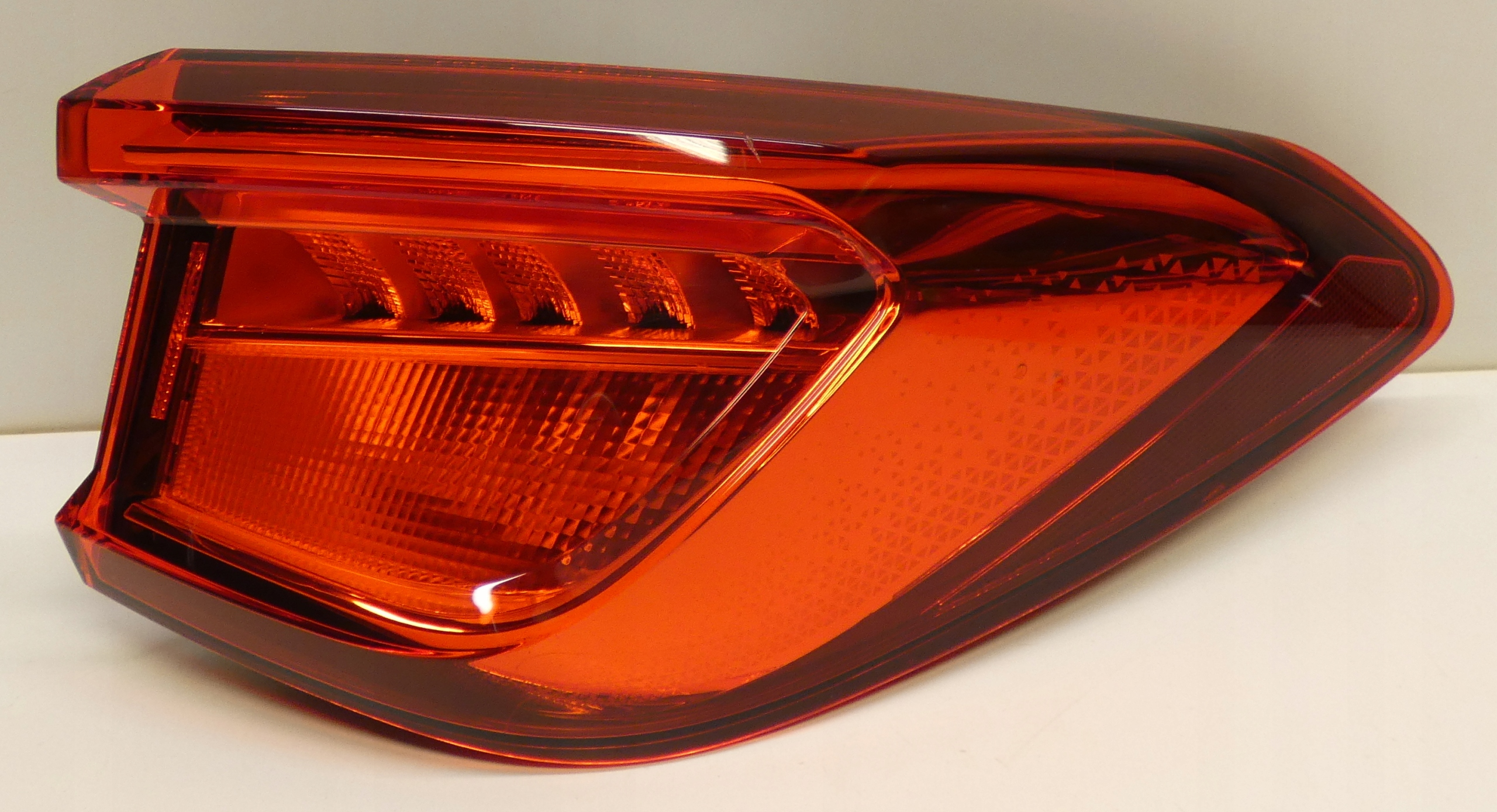 SAĞ DIŞ STOP LAMBASI LEDLİ SEAT LEON 2020 2021 2022 MODEL (DEPO)