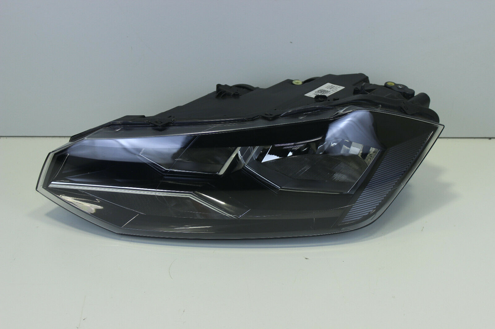 SOL FAR LAMBASI HALOJEN H7  VW POLO 2018-2021 ( VALEO )