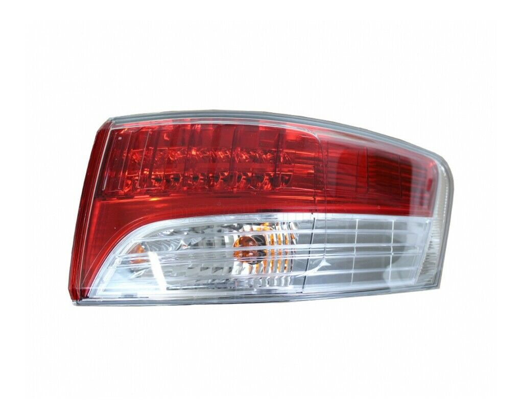 SAĞ DIŞ STOP LAMBASI LED TOYOTA AVENSIS 2009-2018 ( VALEO )