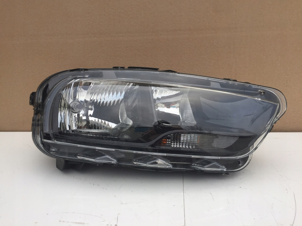 SAĞ FAR LAMBASI H7+H1 - CITROEN C4 CACTUS 2018-2021 ( VALEO )