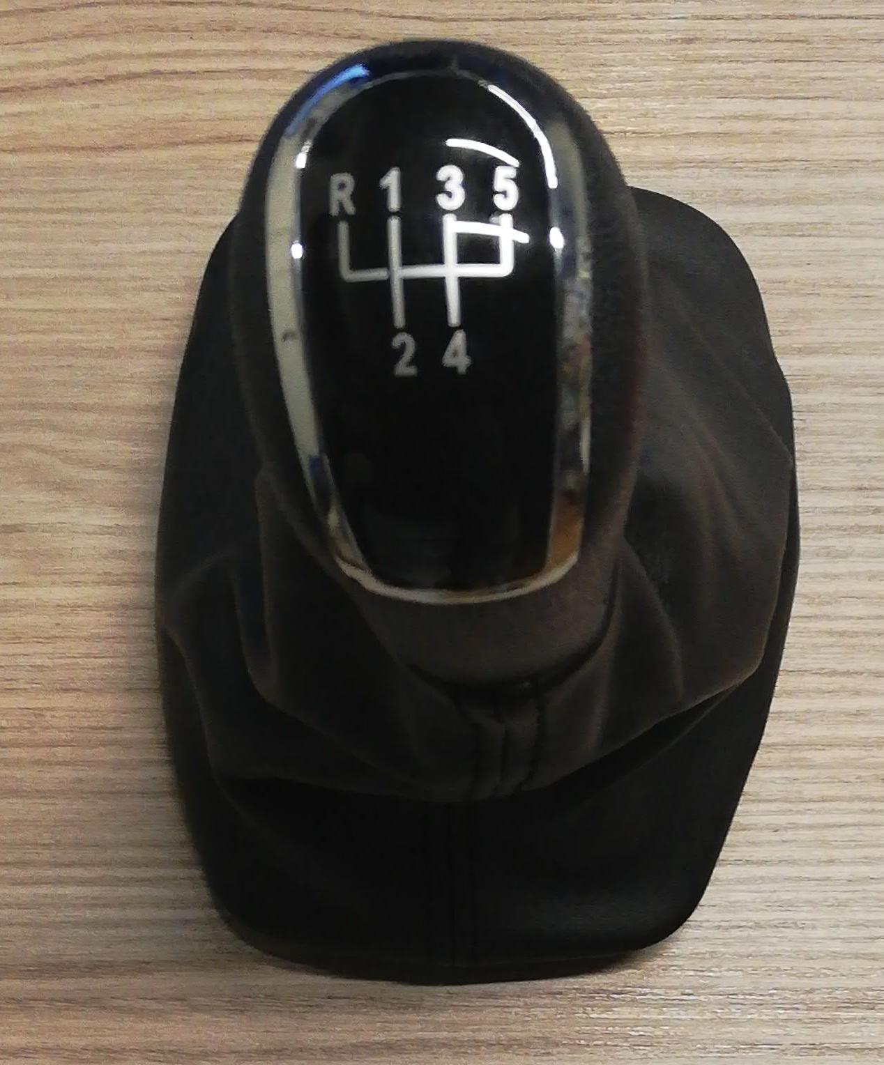 SKODA FABIA 2000-2006 ARASI - VİTES KÖRÜĞÜ VE TOPUZU