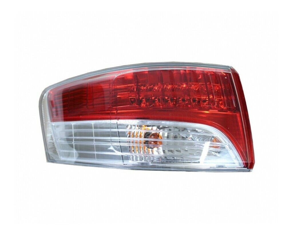SOL DIŞ STOP LAMBASI LED TOYOTA AVENSIS 2009-2018 ( VALEO )