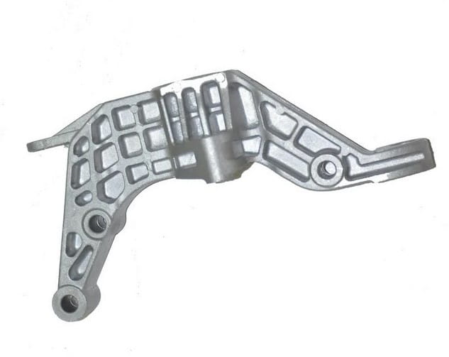 SOL TAKOZ BAGLANTI BRAKETİ FIAT EGEA 1,4 BENZİNLİ (OPAR 52010882)