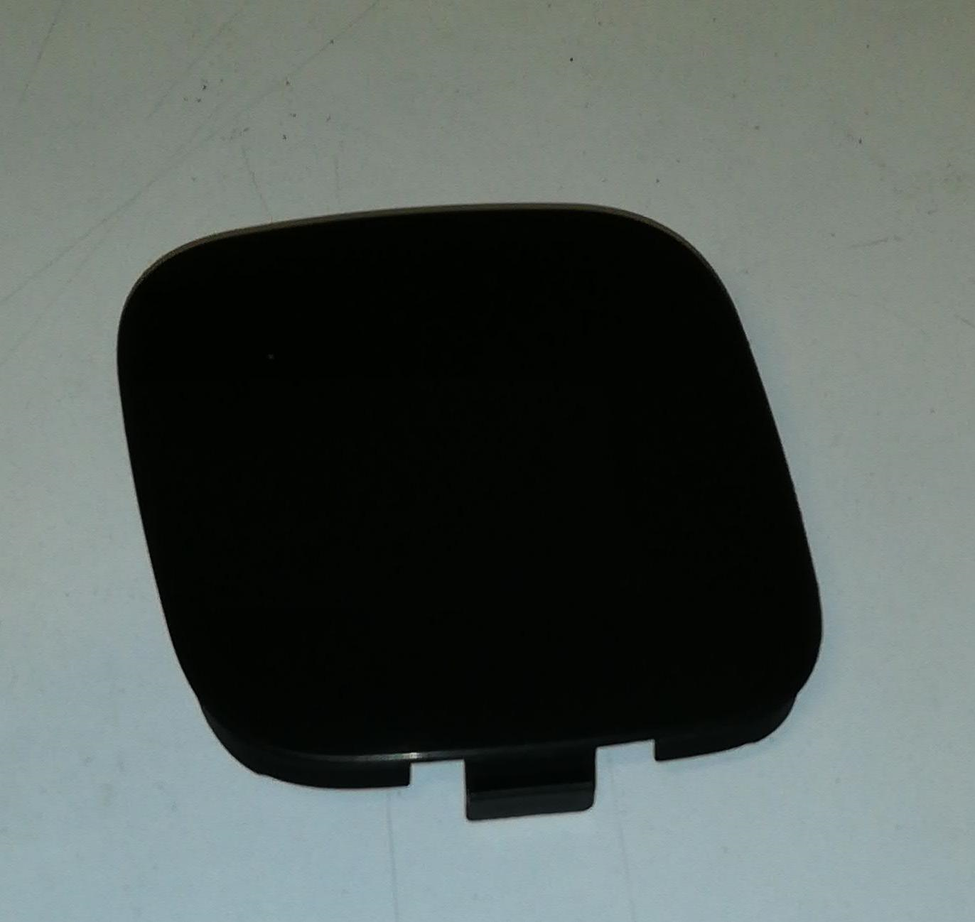 TOYOTA COROLLA 2017 2018 - ÖN TAMPON ÇEKİ DEMİR KAPAĞI