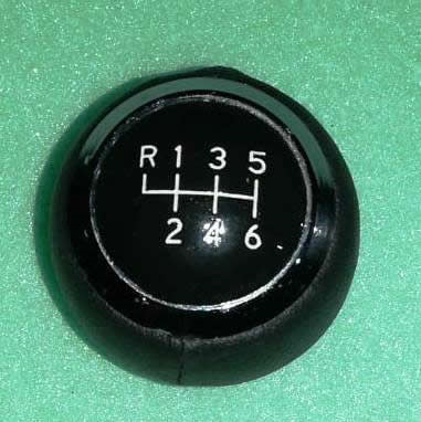 TOYOTA COROLLA AURIS AVENSIS 2010-2013 VİTES TOPUZU 6 İLERİ SİYAH