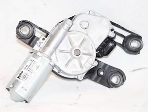 VE GOLF 7 VII 2013-2017 / ARKA CAM SİLECEK MOTORU