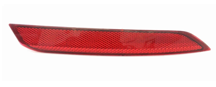 VW POLO 2015-2018 / ARKA TAMPON SAĞ SİS REFLEKTÖRÜ (KEDİ GÖZÜ)